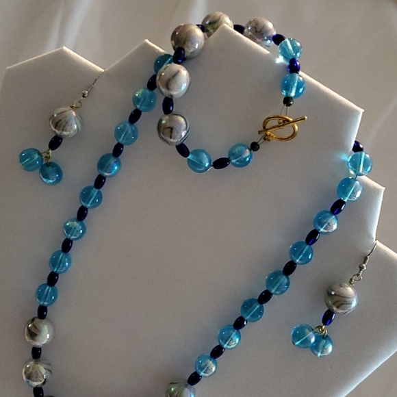 Ocean Blue - Picture 3 of 4